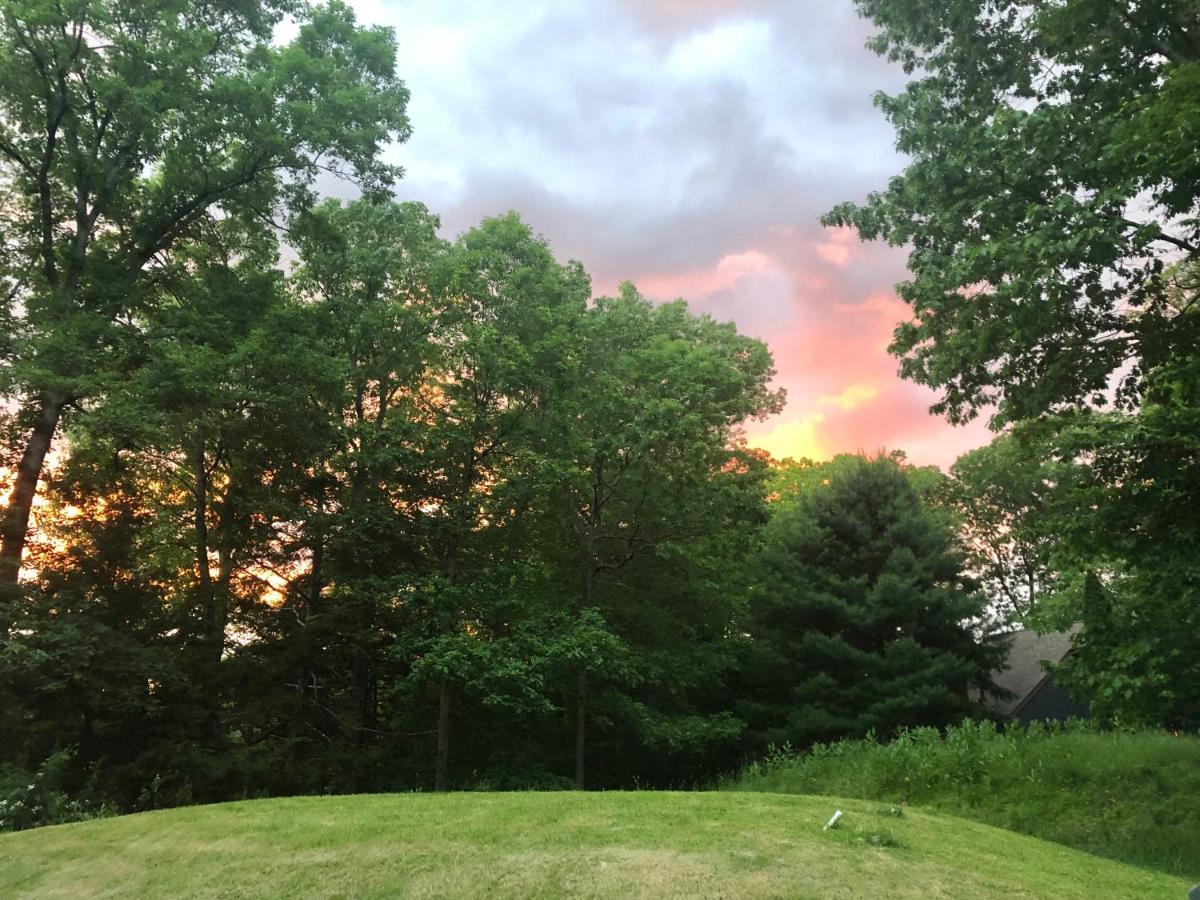 Amazing Poconos House . Sauna/Hot Tub/Private Pool East Stroudsburg Extérieur photo