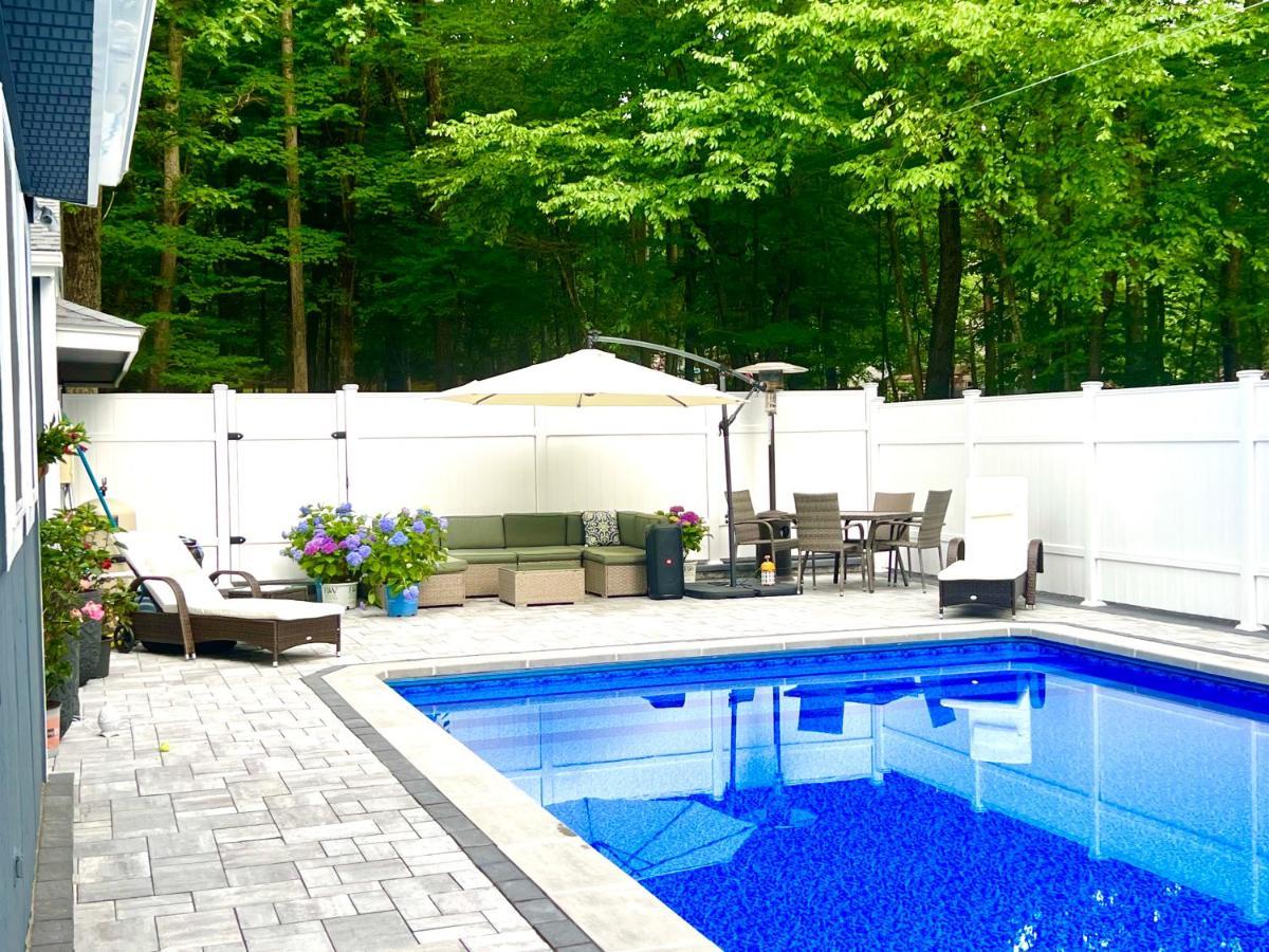 Amazing Poconos House . Sauna/Hot Tub/Private Pool East Stroudsburg Extérieur photo