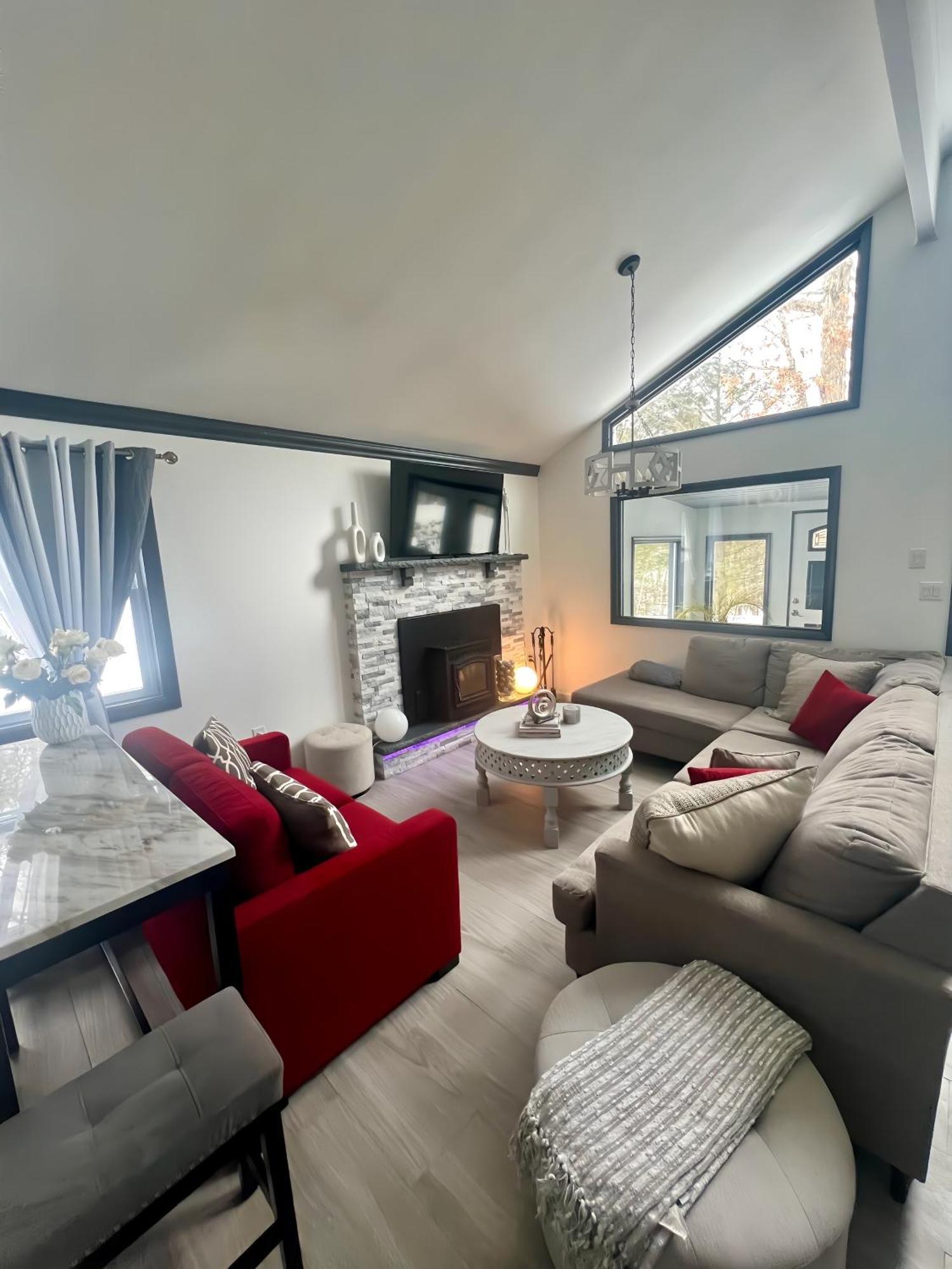 Amazing Poconos House . Sauna/Hot Tub/Private Pool East Stroudsburg Extérieur photo